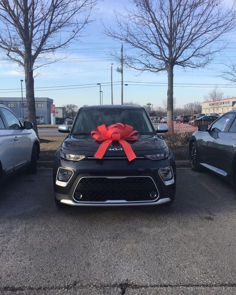 Welcome to the Lawrence Kia family, Jane! And congratulations on the purchase of your new Kia Soul! - Vanessa Kia Soul Aesthetic Interior, Kia Soul Aesthetic, 2024 Kia Seltos, 2023 Kia Soul, Black Kia Soul, Kia Soul Interior, Brown Kia Soul, Kia Soul 2010, College Vision Board