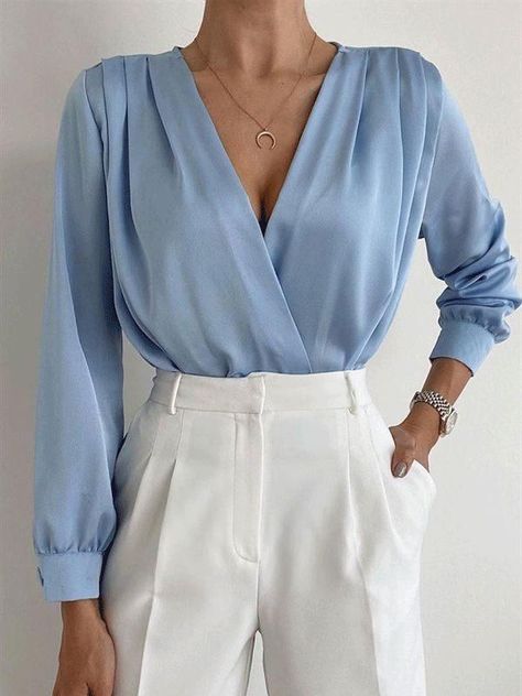 Formal Tops For Women Classy, Women Blouses Fashion Classy, Formal Tops For Women, Classy Blouses, Casual Cotton Top, Women Blouses Fashion, Outfits Petite, Stylish Work Outfits, Elegant Blouses