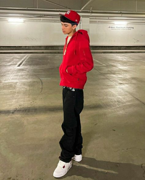 Red Zip Up Hoodie Outfit Men, Red Zip Up Hoodie Outfit, Red Hoodie Outfit Men, New Era Cap Outfit Men, Red Cap Outfit, Red Streetwear Outfit, Red Hoodie Outfit, Outfit For Guys, Takuache Outfits Guys