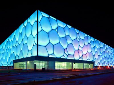 Water Cube Beijing - Aquatic Centre for Olympics 2008. Ceiling and inside as amazing Cubes Architecture, A Level Art Sketchbook, Famous Architecture, Beijing Olympics, Modular Building, Amazing Buildings, Structure Architecture, Swimming Pool Designs, Sustainable Architecture