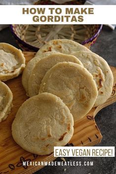 Homemade Gorditas Recipes, Gorditas Recipe Mexican Easy, Corn Masa Recipes, Easy Gorditas Recipe, Vegan Gorditas, Homemade Gorditas, How To Make Sopes, Mexican Gorditas, Maseca Recipes