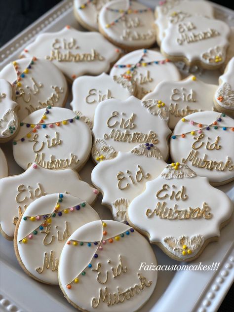 Eid Biscuits Ideas, Eid Sugar Cookies, Eid Cookies Decoration, Eid Food Ideas, Eid Al Adha Decorations, Eid Mubarak Cookies, Eid Desserts, Eid Treats, Eid Baking