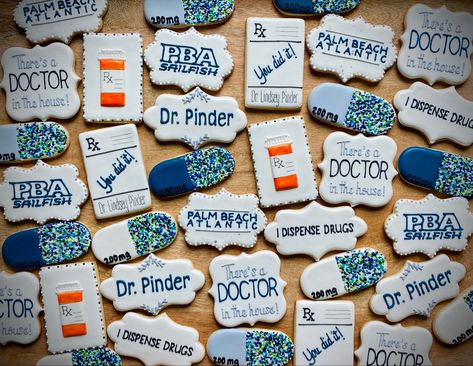 Pharmacist cookies Pharmacist Cookies, Pharmacy Cookies, Pharmacy Technician, Pharmacy Tech, Pharmacist, Tech Gifts, Wicked, Gifts