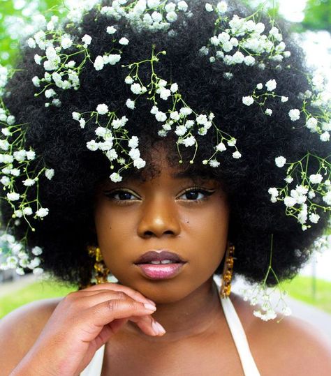 Natural Hair Movement, Natural Hair Bride, Corporate Women, How To Grow Your Hair Faster, Flowers In Her Hair, Natural Black Women, Hair Solutions, Natural Hair Inspiration, Natural Hair Tips