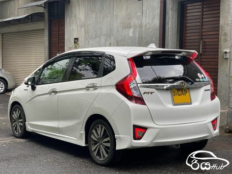 Bajaj Auto, Car Honda, Maruti Suzuki Alto, Honda Cb 100, Suzuki Every, Suzuki Wagon R, Toyota Carina, Colombo Sri Lanka, 2015 Cars