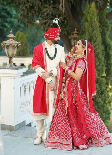 Sikh Groom, Bride Groom Poses, Sikh Bride, Mail Id, Indian Bride Photography Poses, Fashion Turban, Groom Dress Men, Beautiful Bridal Dresses, Bride Photos Poses