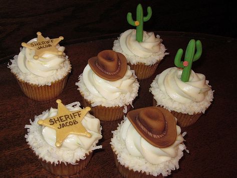 Cowboy Cupcakes, Cowboy Birthday Cakes, Wild West Birthday, Cowboy Cakes, Cowboy Theme Party, Cowboy Birthday Party, Western Birthday, Cowgirl Birthday Party, Chocolate Buttercream Frosting