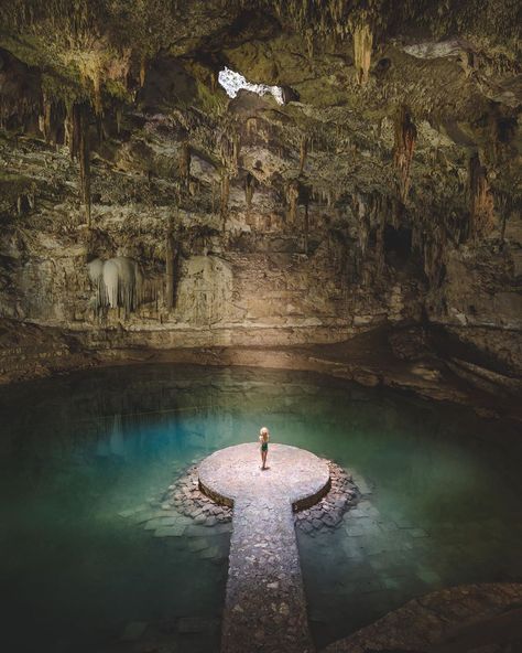 Cavern Aesthetic, Cave House Underground Homes, Underground Kingdom, Cave Aesthetic, Underground Cavern, Cave Castle, Underground Lake, Underground Aesthetic, City Underground