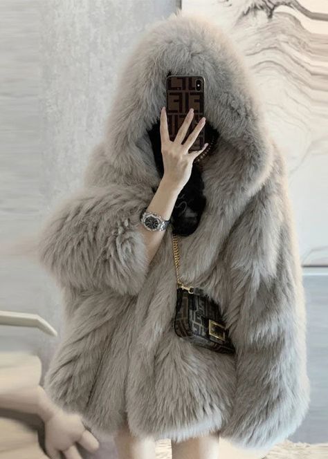 dolls-rock Winter Faux Fur Coat, Faux Fox Fur Coat, Autumn Coats, Faux Fur Cape, Fox Hair, Womens Faux Fur Coat, Faux Fur Material, Fluffy Jacket, Fur Cape