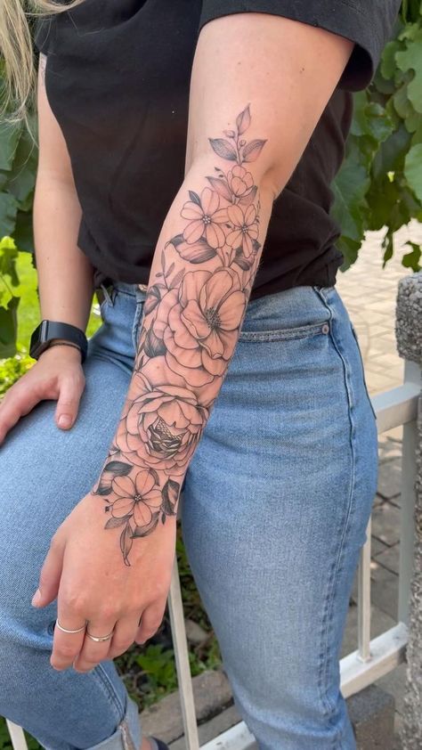 Pin on chik tattoo Half Sleeve Tattoos Forearm, Mandala Tattoo Sleeve, Forearm Flower Tattoo, Feminine Tattoo Sleeves, Forarm Tattoos, Tattoos For Women Flowers, Tattoos For Women Half Sleeve, Forearm Sleeve Tattoos, Inspiration Tattoos