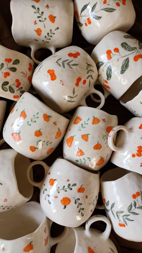 Керамическая кружка ручной работы осенняя атмосфера кружка с осенним принтом Ceramic mugs with orange floral patterns stacked together for a cozy aesthetic. | Sky Rye Design Autumn Mug Design, Fall Mugs Pottery, Pottery Painting Fall Ideas, Autumn Ceramic Painting, Fall Painted Pottery, Pottery Painting Pumpkin, Autumnal Pottery Painting, Autumn Pottery Ideas, Fall Ceramic Painting Ideas