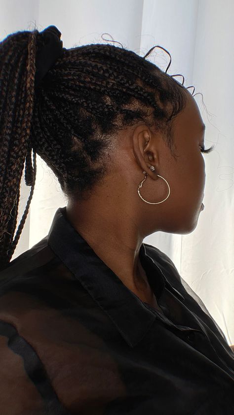 side profile selfie, girl wearing braid ponytail and black shirt Braids For Black Women Aesthetic, Shirt Knotless Braids, Brown Braided Hairstyles, Knotless Braids Ponytail, Hairstyles Braids For Black Women, Black Women Aesthetic, Dnd Oc, Braids Ponytail, Braided Pony