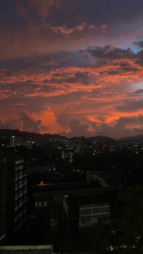 city sunset Sunset App, Sunrise City, Dark Summer, City Sunset, Red Sunset, Sunset City, Sky Pictures, Baguio, Sunset Wallpaper