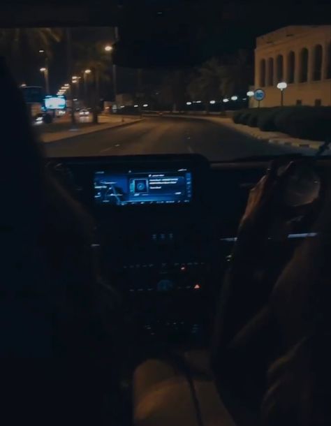 late night drive aesthetic friends car cruising Late Night Cruise Aesthetic, Driving Dark Aesthetic, Midnight Car Rides Aesthetic, Friends Car Aesthetic, Car Ride With Friends Aesthetic, Midnight Drive Aesthetic, Late Night Car Rides Aesthetic, Late Night Drives Aesthetic With Him, Late Night Cruise