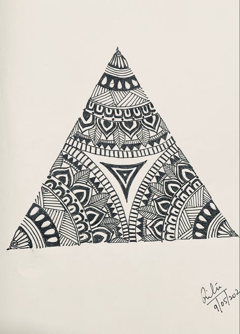 Triangle Mandala Design, Triangle Mandala, Easy Mandala Drawing, Mandala Patterns, Simple Mandala, Mandala Designs, Drawings Simple, Stay Inspired, Mandala Drawing