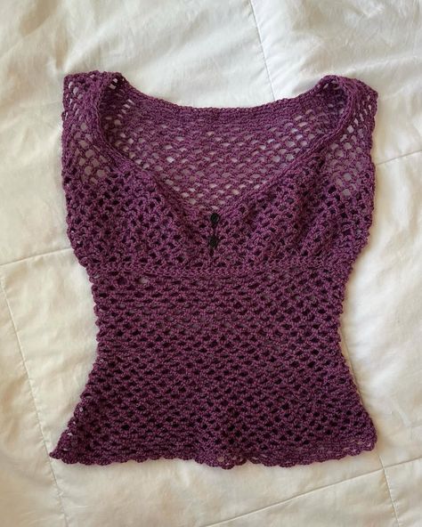 Instagram Ophelia Crochet Top, Crochet Cami Top Free Pattern, Crochet Top Back Design, Crochet Top For Big Bust, Crochet Lace Top Pattern Free, Crochet Sleeve Pattern, Crochet Going Out Top, Alternative Crochet Patterns, How To Crochet A Top