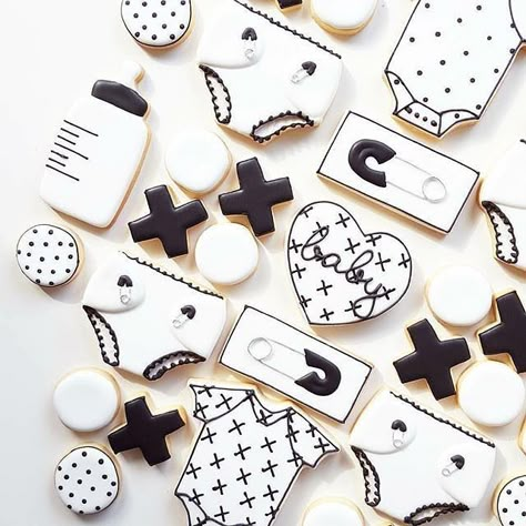 Liz Szabo on Instagram: “What are your thoughts on the latest #monochrome baby shower and nursery trend? Are you loving the geometric patterns and stark black and…” Monochrome Party, Baby Cookie, Bebe Shower, Monochrome Baby, Cookie Images, White Baby Showers, Shower Cookies, Black And White Baby, Baby Cookies