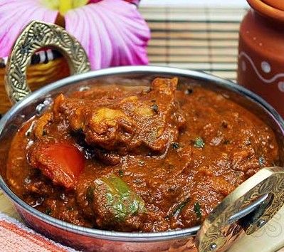 Chicken Tawa Masala Recipe Indian Chicken Dishes, Chicken Masala Recipe, Chicken Curry Recipes, Recipes With Chicken And Peppers, Non Veg Recipes, Indian Chicken Recipes, Chicken Curry Recipe, Pakistani Recipes, Chicken Masala