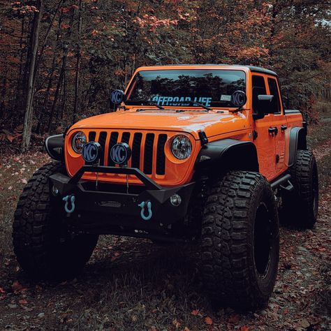 Luxury Car Interior Design, Lifted Jeep Rubicon, Orange Jeep Wrangler, Mahindra Jeep, Orange Jeep, Mobil Off Road, Chevy Apache, Jeep Jt, Custom Jeep Wrangler