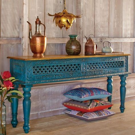 1001 Nights, India Home Decor, Console Table Decorating, Ethnic Home Decor, Indian Furniture, Mediterranean Decor, Furniture Redo, Deco Boheme, Indian Decor