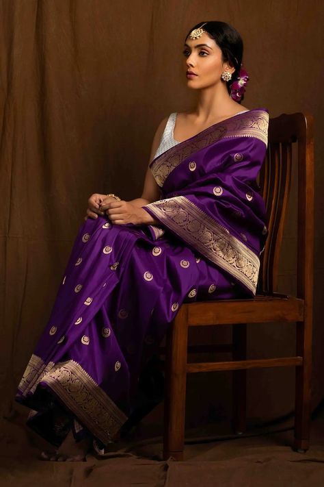 Sarees Banarasi, Saree Women, Purple Saree, Saree For Women, Diamond Choker, Katan Silk, Banarasi Saree, Indian Attire, Purple Silk