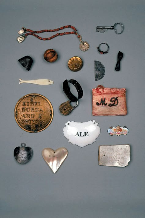 Social Stigma, Couture Cakes, London Museums, Love Token, Cabinet Of Curiosities, Amulets, Travel Dreams, 18th Century, Artifacts