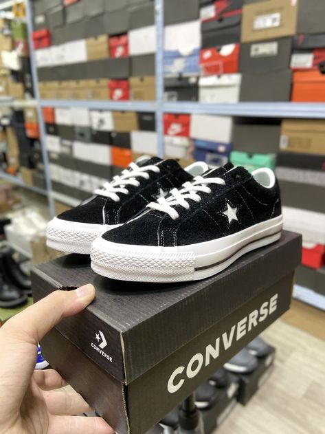 Converse One Star Outfit, Converse 1 Star, Goofy Shoes, Converse One Star Academy, Fav Shoes, Shoes 2022, Converse Star, Bday Wishlist, Summer Wishlist