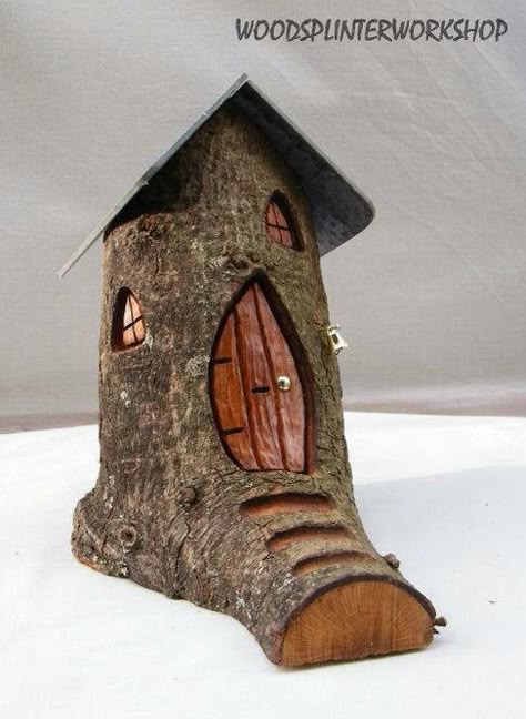 Wooden Garden Ornaments, Wood Sculpture Art, Wood Yard Art, Bird Houses Ideas Diy, Fairy House Crafts, Fairy House Diy, Wood Art Projects, Birdhouse Designs, Driftwood Crafts