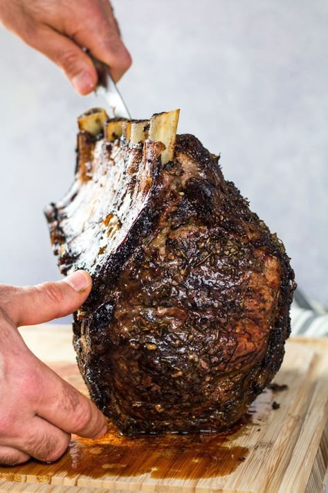 Medium Rare Prime Rib, Cooking Prime Rib Roast, Red Wine Jus, Jus Recipe, Prime Rib Recipes, Au Jus Recipe, Prime Rib Roast Recipe, Perfect Prime Rib, Cooking Prime Rib