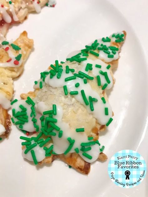 Blue Ribbon Kitchen: Cherry Christmas Tree Hand Pies Christmas Hand Pies, Cherry Christmas, Homemade Recipe, Candied Pecans, Cherry Juice, Red Food Coloring, Cherry Pie Filling, Baking Gifts, Hand Pies