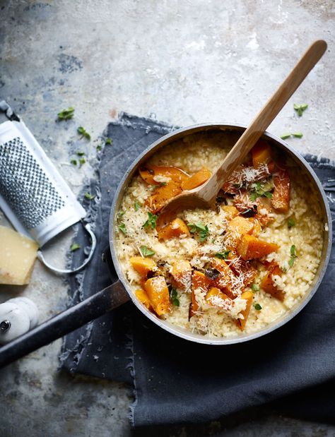 The River Cafe's autumnal pumpkin risotto recipe is one of their signature vegetarian dishes and easy to cook at home Pumpkin Risotto Recipes, Pumpkin Risotto, Risotto Recipe, Diner Recept, Cooking Advice, Risotto Recipes, Cook At Home, Food Trends, Celebrity Chefs