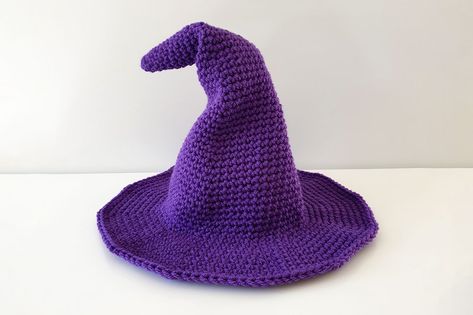 free-crochet-witch-hat-pattern Witch Hat Pattern Free, Crochet Witch Hat Pattern, Hat Crochet Tutorial, Witch Hat Crochet, Witch Hat Pattern, Crochet Witch Hat, Crochet Witch, Hat Patterns Free, Crochet Hat Free