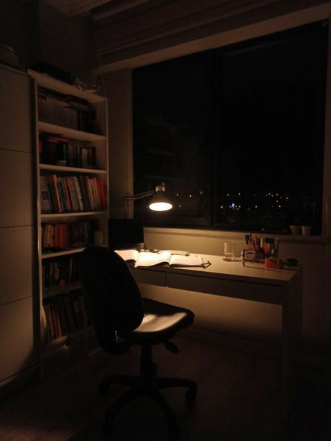 Dark Academia Night Aesthetic, Study Late Night Aesthetic, Working Late Aesthetic, Studying Dark Aesthetic, Late Night Room Aesthetic, Late Night Work Aesthetic, Study Dark Aesthetic, Study Night Aesthetic, Studying Late Night