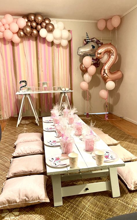 Birthday Setup At Home, Toddler Birthday Decorations, Girls Loft Bedroom, Hotel Birthday, Hotel Birthday Parties, Birthday Setup, Indoor Birthday Parties, Small Birthday Parties, Birthday Decorations At Home