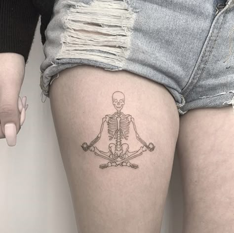 Yoga Tattoos, Skeleton Tattoo, Skeleton Tattoos, Line Work Tattoo, Skull Tattoos, Dope Tattoos, Small Tattoo, Line Tattoos, Piercing Tattoo