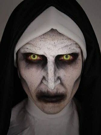 Halloween Scary Face Paint, Scary Halloween Makeup For Men, Valak Makeup, Valak Costume, Ghost Face Makeup, The Nun Valak, Demon Nun, Scary Face Paint, Halloween Party Makeup