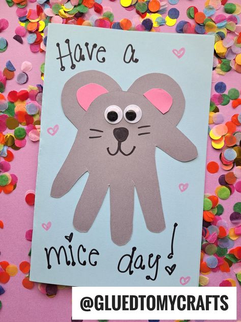 Easy Mouse Craft Preschool, Mouse Valentine Craft, Handprint Mouse, Mouse Crafts For Toddlers, Paper Mouse, Mouse Craft, Cool Crafts For Kids, After Baby Workout, Craft Ideas With Paper