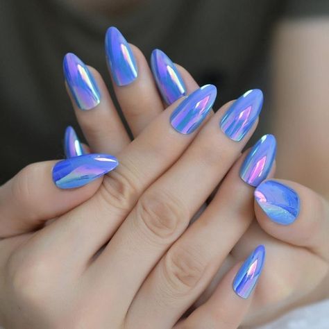 Mermaid Chrome Nails, Chrome Almond, Bubble Wreath, Periwinkle Nails, Trendy Manicure, Blue Chrome Nails, Pink Chrome Nails, Nail Goals, Chrome Nails Designs