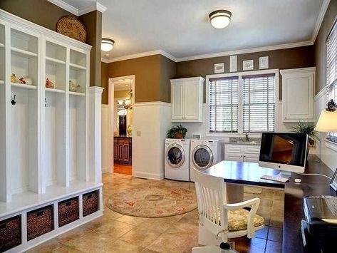 Mud Room Laundry Room Combo, Mud Laundry Room, Laundry Room/mud Room, Laundry Room Office, Room Storage Diy, Mudroom Laundry Room, Mudroom Ideas, Mudroom Laundry, Laundry Mudroom