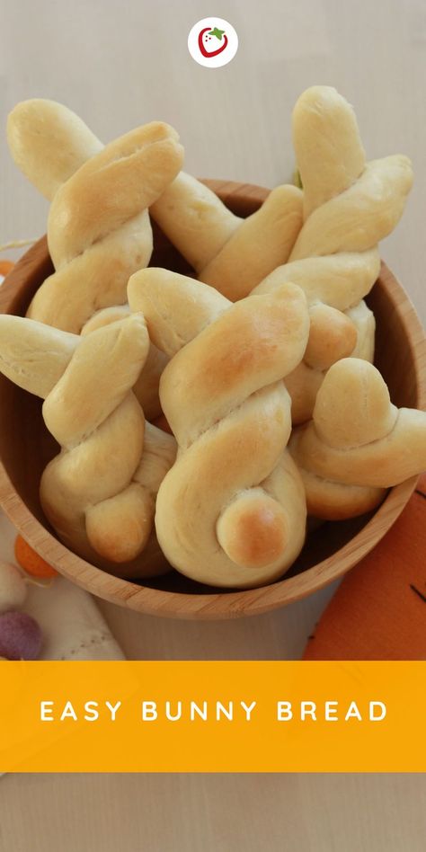 This soft, fluffy bunny bread recipe is the perfect way to create a fun and festive addition to your Easter dinner! #homemaderolls #easterdinnerrecipes #bunnyshapedrolls #easybreadrecipes Easter Bunny Rolls, Easter Rolls, Bunny Rolls, Cute Easter Desserts, Bunny Buns, Bunny Bread, Sweet Bread Rolls, Easter Party Food, Easter Appetizers