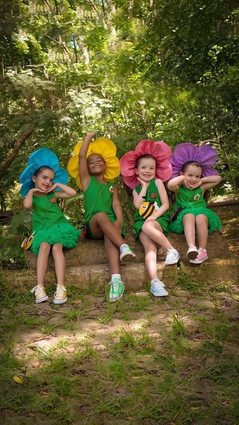 Flower Costume Kids, Spring Costume, Easter Hair Accessories, Easter Hair Bows, Flower Costume, Diy Kostüm, Mardi Gras Costumes, Easter Hairstyles For Kids, Hat Day