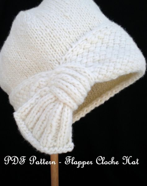 PDF Téléchargement instantané Modèle de bonnet à tricoter Chapeau cloche à clapet pour femme - Etsy Canada Cappello Cloche, Cloche Hat Pattern, Flapper Cloche, Flapper Hat, Knitting Hats, Knitting Instructions, Pdf Knitting Pattern, Cloche Hat, Hat Patterns