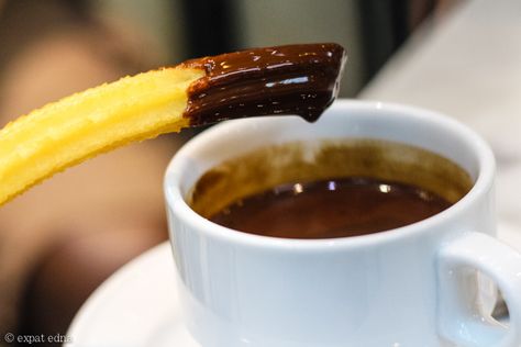 The 5 Best Things I Ate in Madrid by Expat Edna Chocolate Churros, Spanish Churros, Churros Con Chocolate, Churros Recipe, Tart Recipes, Online Food, Quick Recipes, Chocolate Recipes, Love Food