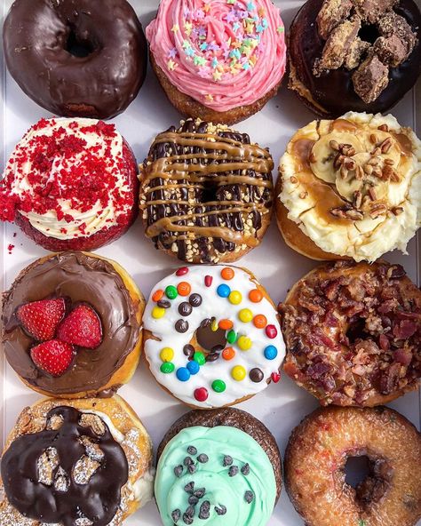 Glaze Donuts on Instagram: “A dozen reasons to make you 😁 . . . . #glazedonuts #njeats #cannoli #reeses” Dozen Donuts, Donut Cupcakes, Donut Decorations, Chocolate Candies, Donut Glaze, Cannoli, Cinnamon Rolls, Good Eats, Food Lover