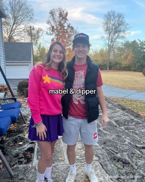 Mable And Dipper Halloween Costumes, Dipper And Mabel Costumes, Mabel And Dipper, Mable And Dipper, Dipper Y Mabel, Cute Couples Costumes, Dipper And Mabel, Cute Couple Halloween Costumes, Halloween Costume Outfits