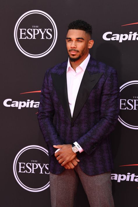 Evander Kane Evander Kane, Wilson Phillips, Red Carpet Beauty, Jon Jones, Lonzo Ball, Odell Beckham Jr, Beckham Jr, Love Black, 2019 Fashion