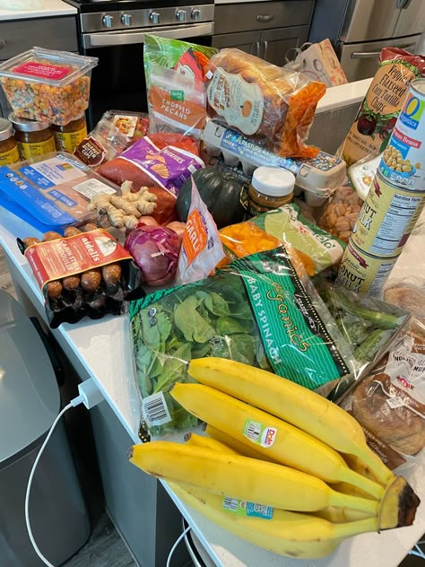 My healthy grocery staples for the week! From trader joe’s and albertsons. Save for later! #traderjoes #traderjoesfoodreviews #healthygrocerylist #groceryhaul #healthyfood #healthylifestyle #healthyliving Trader Joe Aesthetic, Healthy Foods Trader Joes, Trader Joes Groceries, Whole Foods Haul, Trader Joes Shopping List Healthy, Trader Joe’s Haul, Grocery Haul Aesthetic, Healthy Groceries Aesthetic, Grocery Inspiration