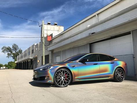 For Tesla Wraps & Mods, Mike “Mojo” Mogilewski Is The King | CleanTechnica Iridescent Car, Cool Tesla, Model X Tesla, Tesla Suv, Model 3 Tesla, Jack Doherty, Tesla Car Models, Tesla Wrap, Tesla Owner