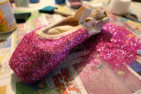 Diy Bedazzled, Dance Slippers, Ballet Crafts, Diy Glitter Shoes, Bedazzled Shoes Diy, Brides Shoes, Dance Crafts, Bedazzled Shoes, Ballet Pointe Shoes