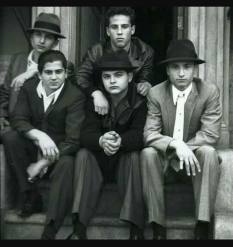 A Bronx Tale movie. The boys from the "Deuces Wild Social Club". A Bronx Tale Wallpaper, A Bronx Tale Aesthetic, Sonny Bronx Tale, The Bronx Tale, A Bronx Tale Movie, Mafia Movies, Bronx Tale, A Bronx Tale, Gangster Films